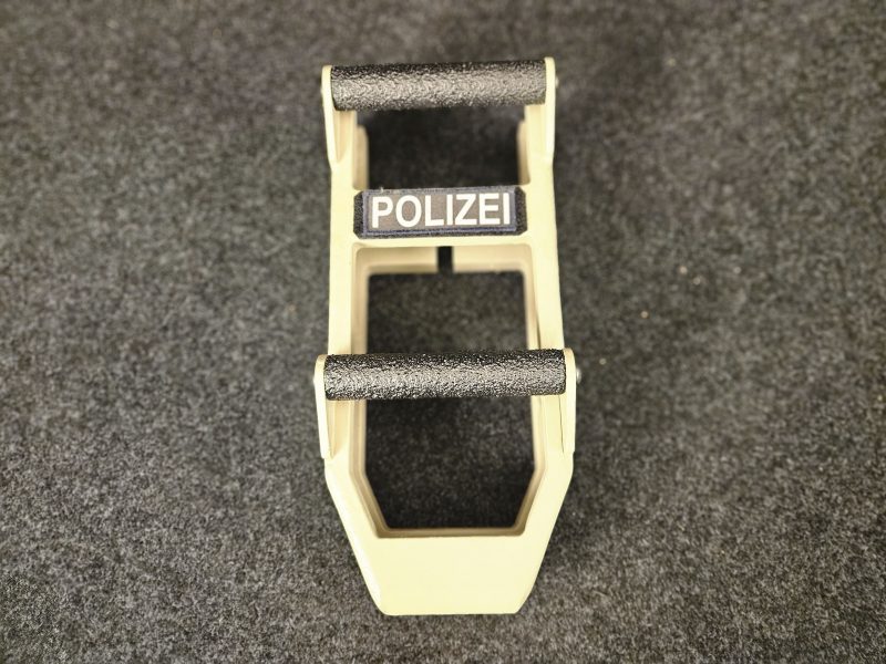 Kompakte Türramme des taktischen Rammensystems klein in leichter Bauweise für mobile Breaching-Einsätze.